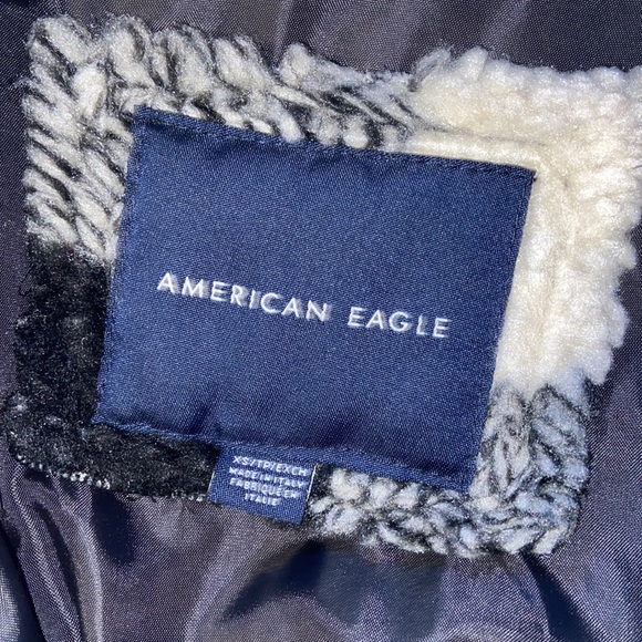 American Eagle Sherpa Teddy checkered plaid jacket - Picture 5 of 5